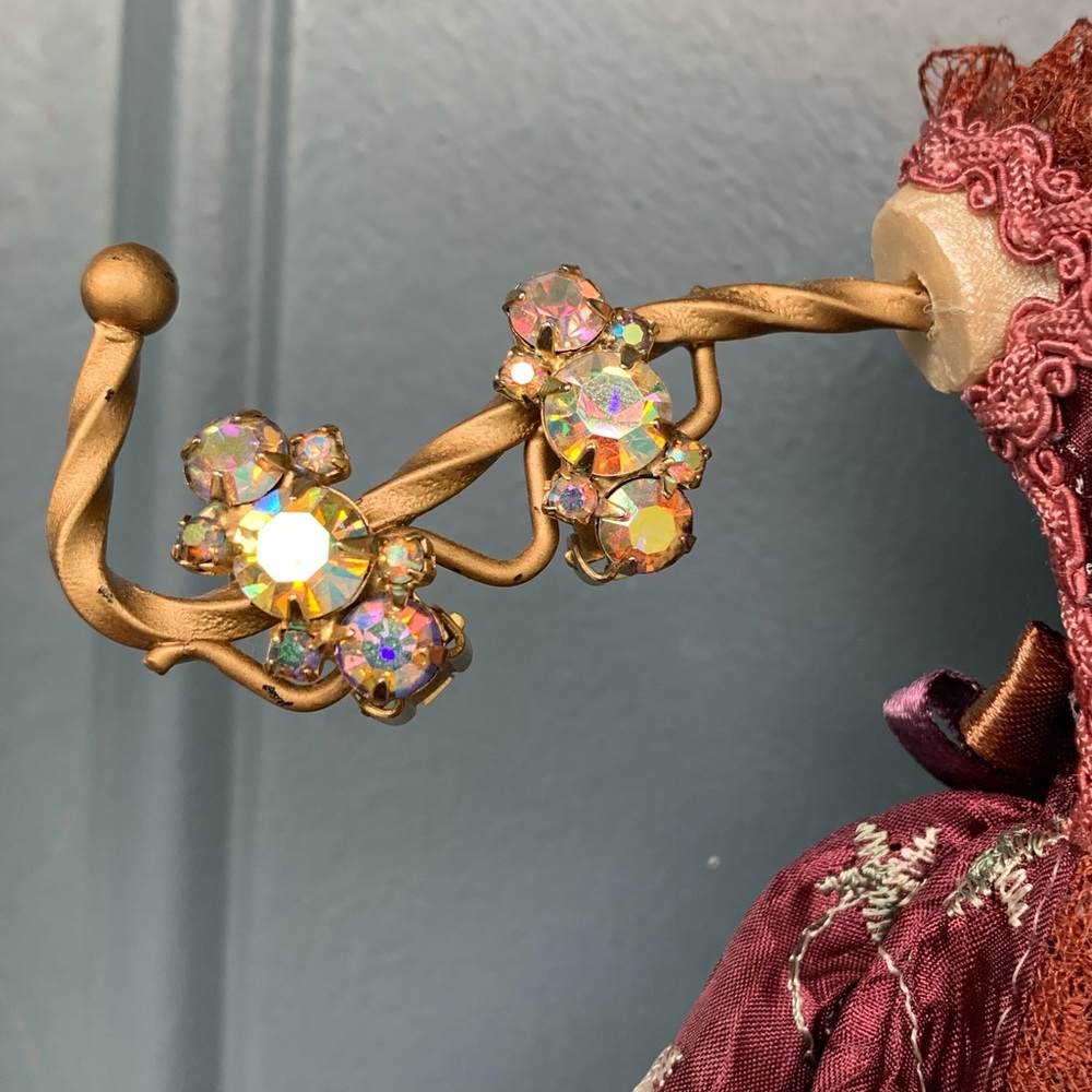 Vintage Pink Rhinestone Goldtone Clip On Earrings Homecoming Prom Bridal Party - Picture 4 of 7